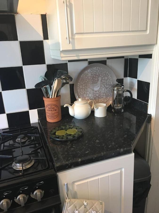 Herb Wood Cottage ホーイック エクステリア 写真